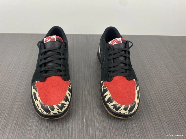 Carnivore SoleFly DN3400-001 1 x Jordan Air Low 1009